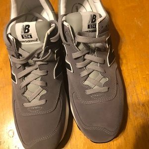 Men’s New Balance sneakers